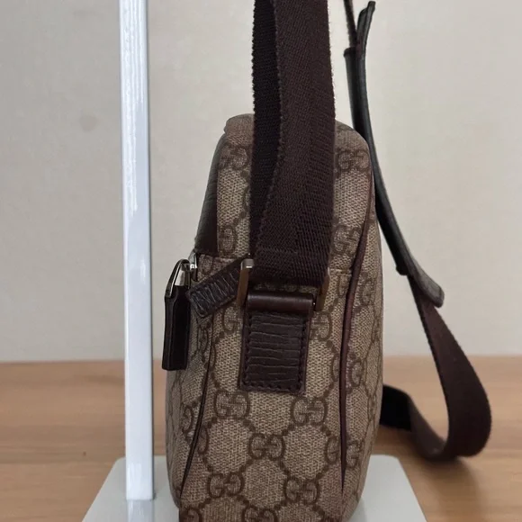 Gucci Crossbody Bag - Picture 15 of 16